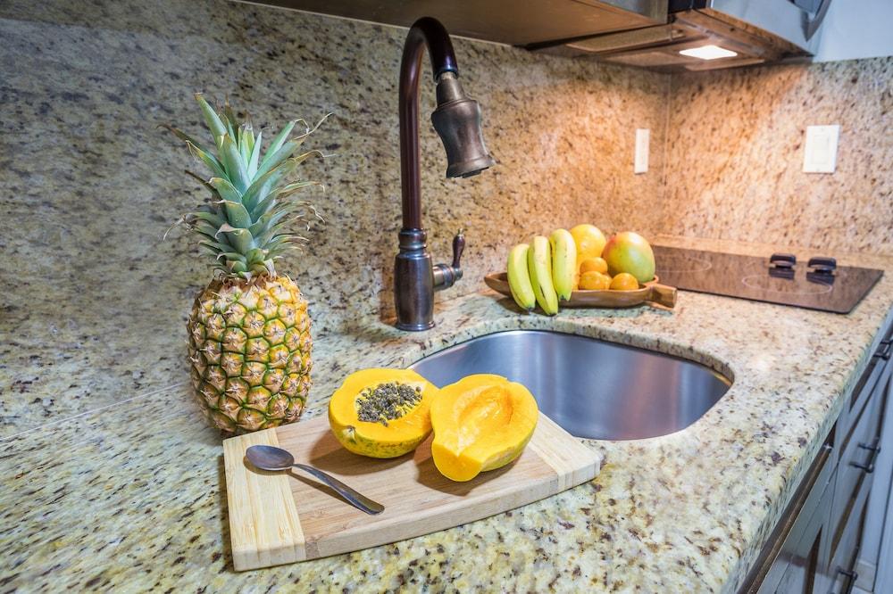 The Mauian - Boutique Beach Studios on Napili Bay photo 13