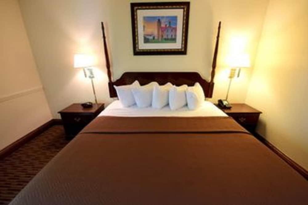 Fairview Beachfront Inn photo 2
