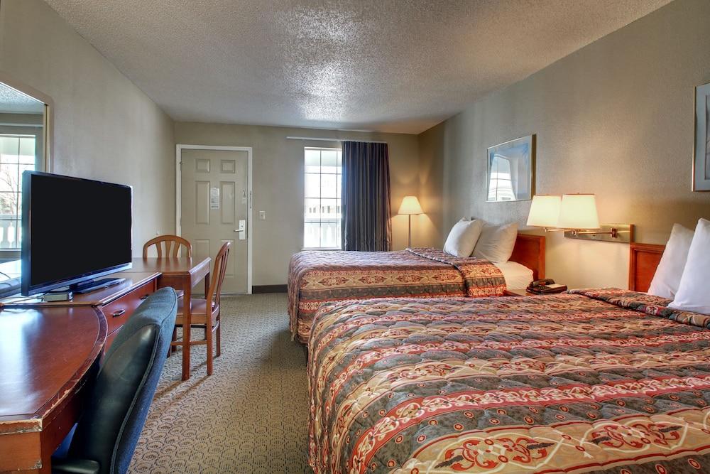 Key West Inn Wetumpka photo 4