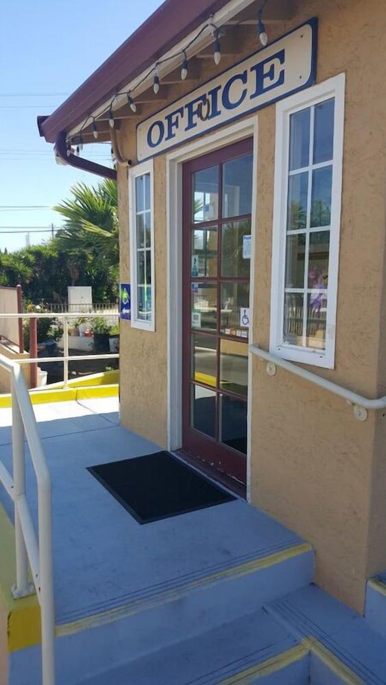 Budget Inn Vallejo/Napa Valley photo 56