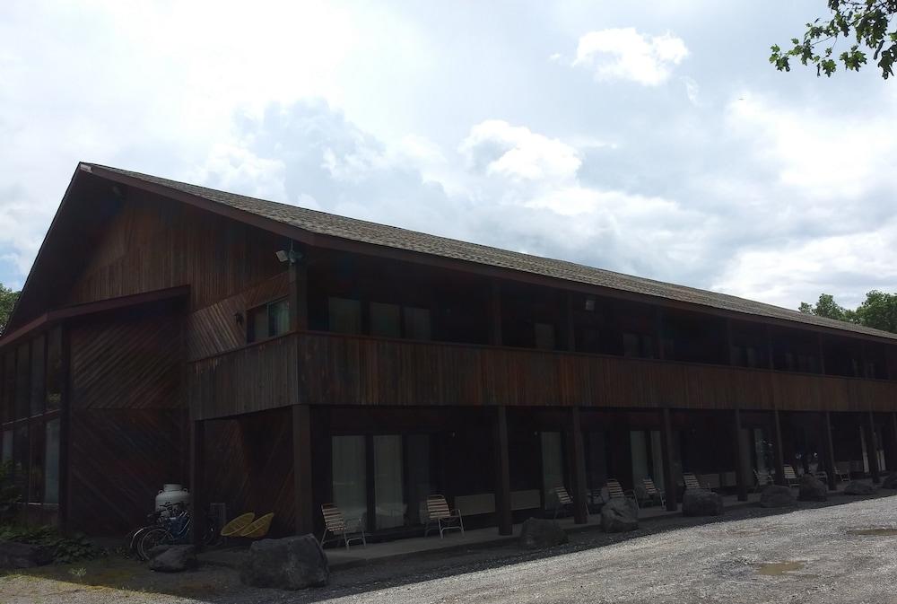 Catskill Mountain Lodge photo 2