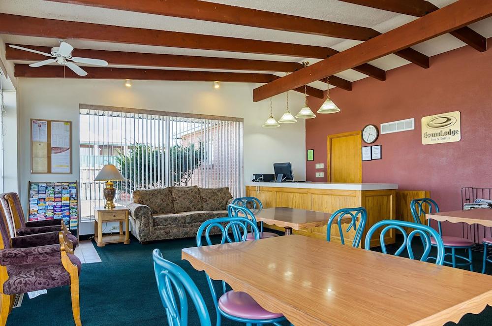 Econo Lodge photo 26