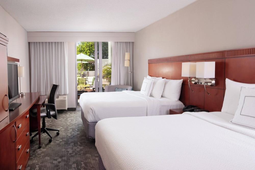 Courtyard Miami in Coral Gables by Marriott photo 25
