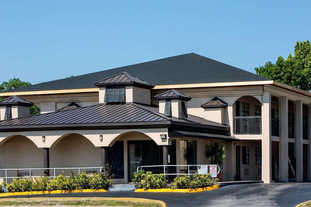 Knights Inn Orlando photo 16