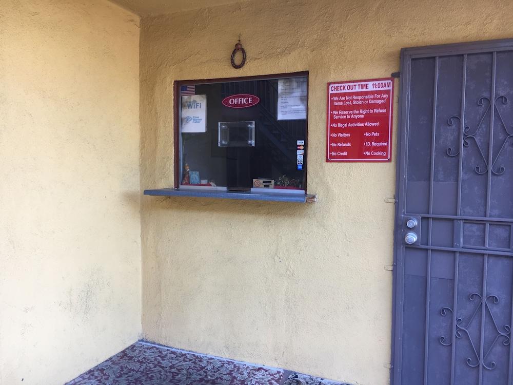 Satellite Motel photo 5