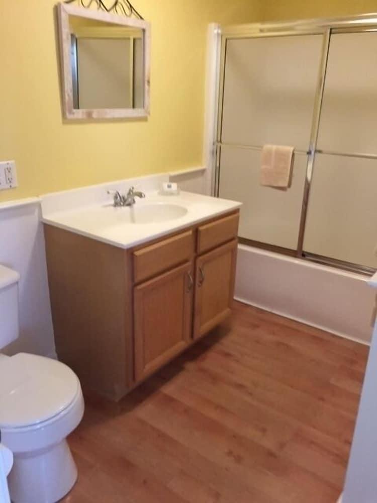 Colonial Acres Resort photo 33