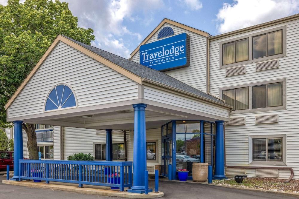 Travelodge by Wyndham Brooklyn Center photo 30