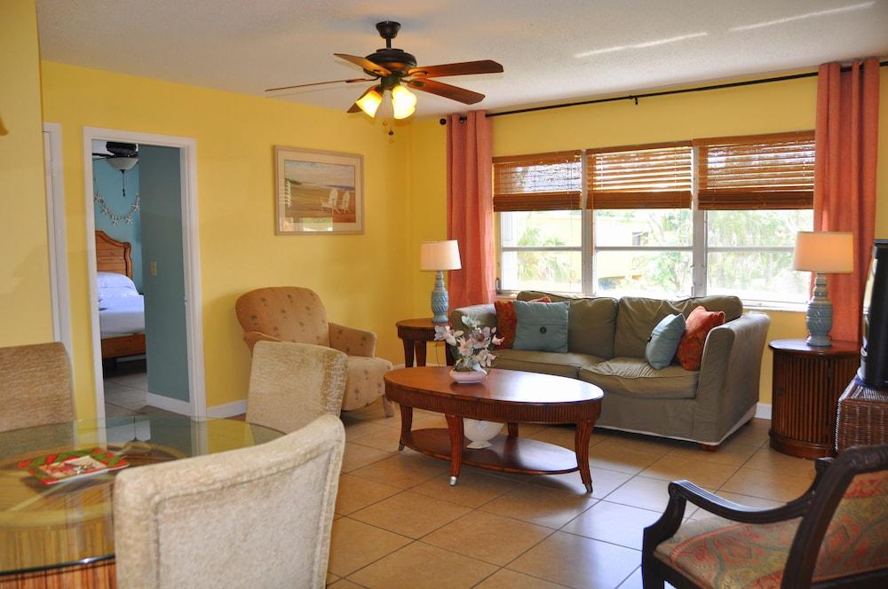 Lido Islander Inn photo 30