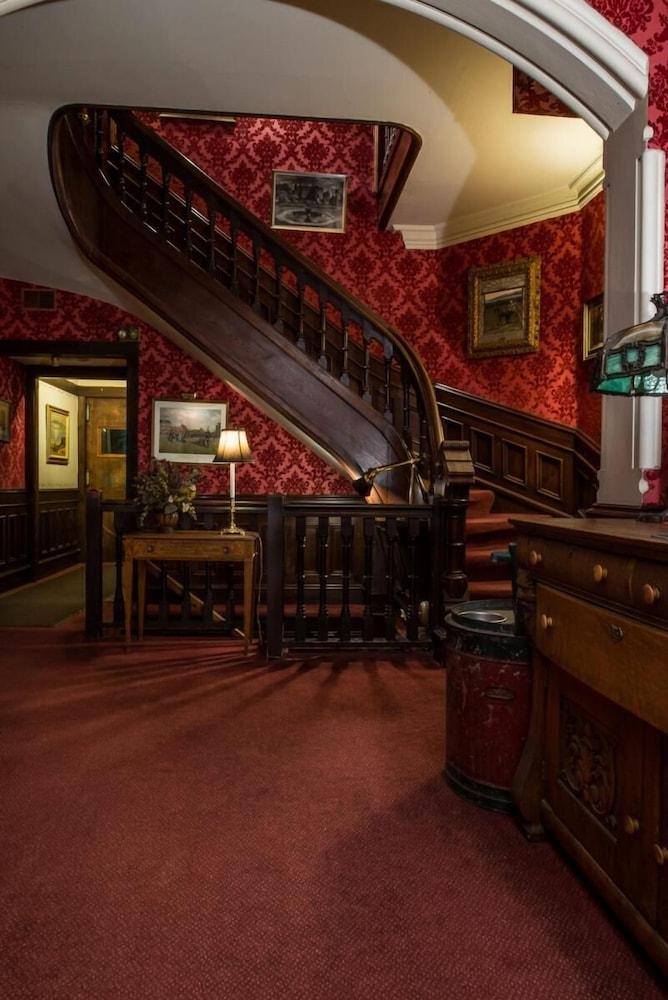 Brae Loch Inn photo 2