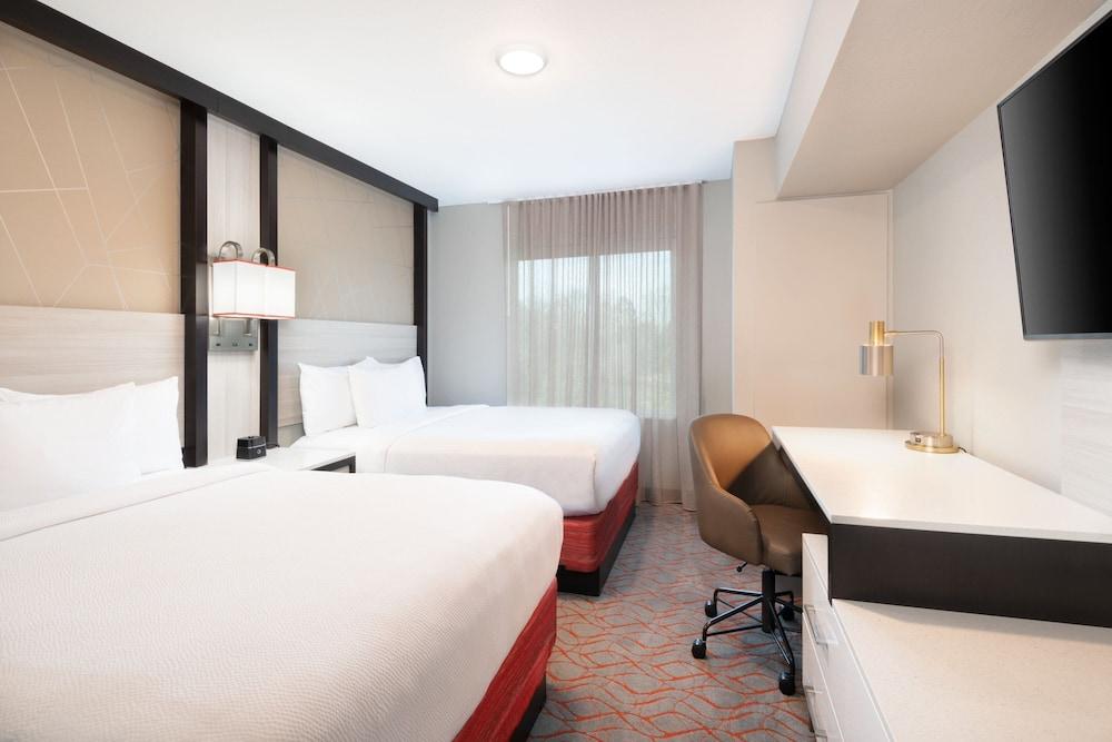 SPRINGHILL SUITES BY MARRIOTT CONYERS photo 2