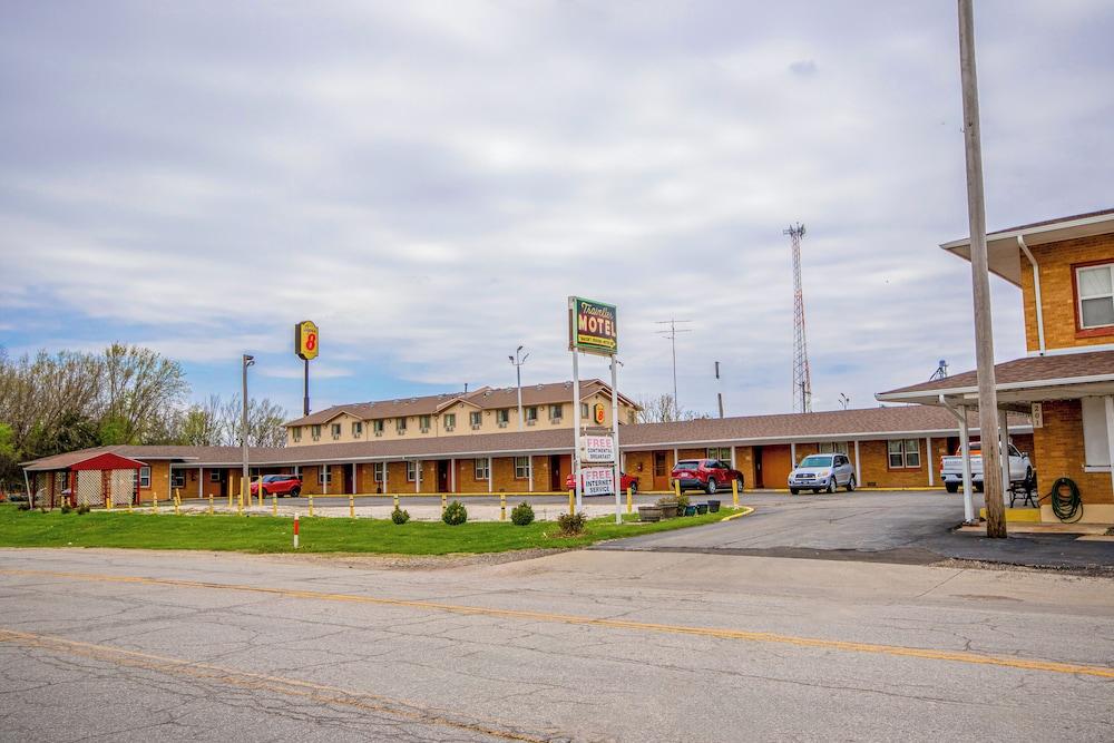 OYO Travelier Motel photo 10
