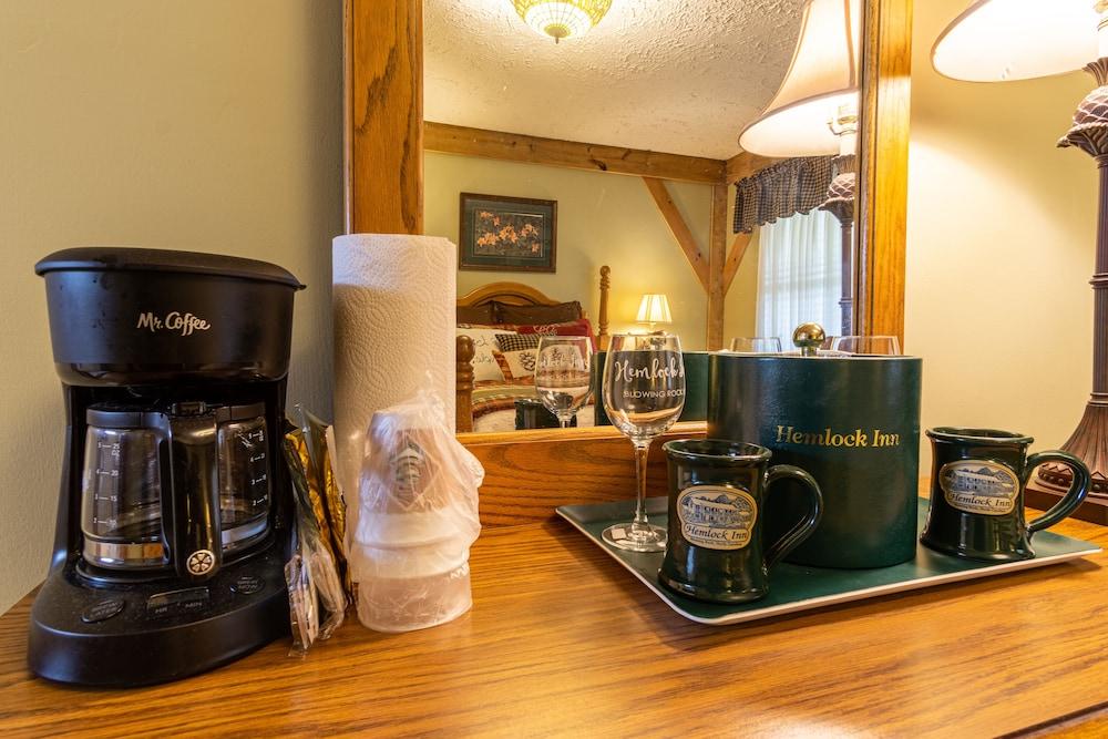 Hemlock Inn photo 43