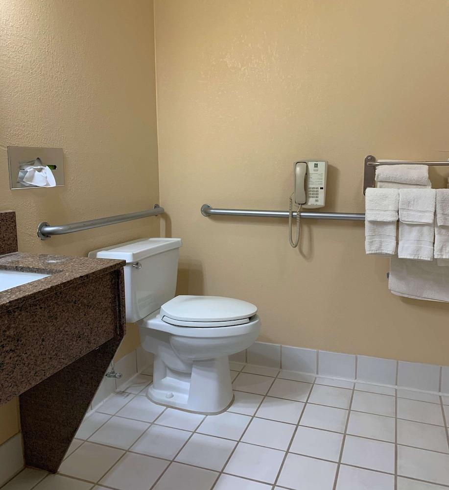 Quality Inn Ottawa near Starved Rock State Park photo 54