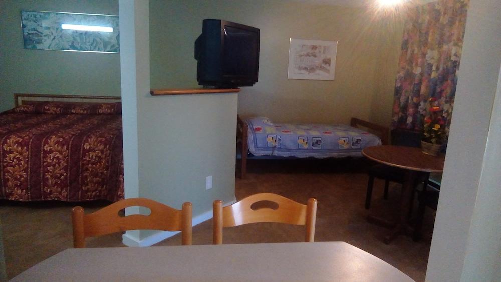 Sunrise Motel photo 2