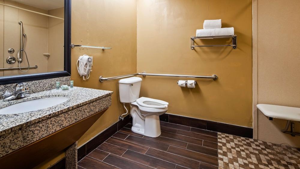 Best Western Plus Richmond Indiana I-70 photo 13
