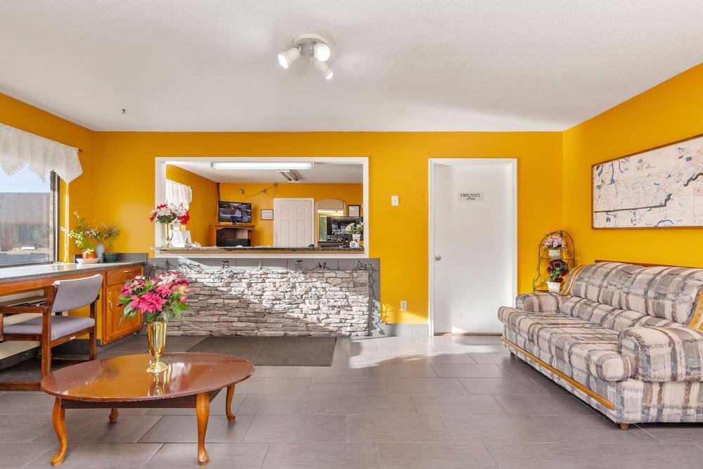 Budget Host Inn by Hotel O Portland near I-65 photo 2