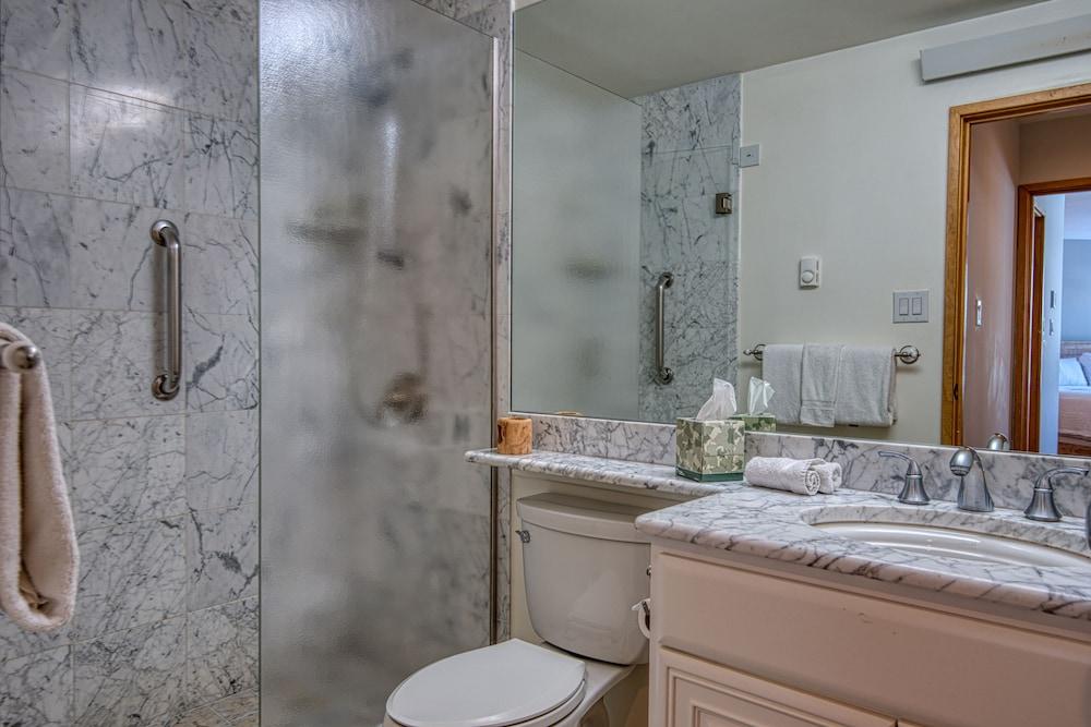 The Vail Spa Condominiums photo 49