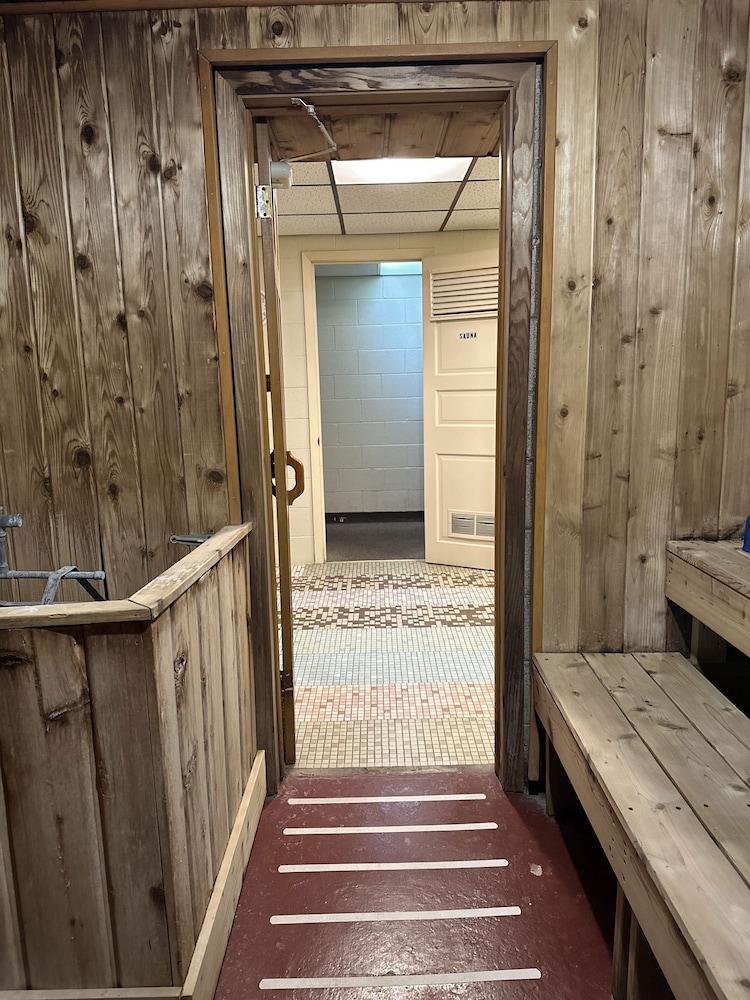 Pine View Inn photo 24