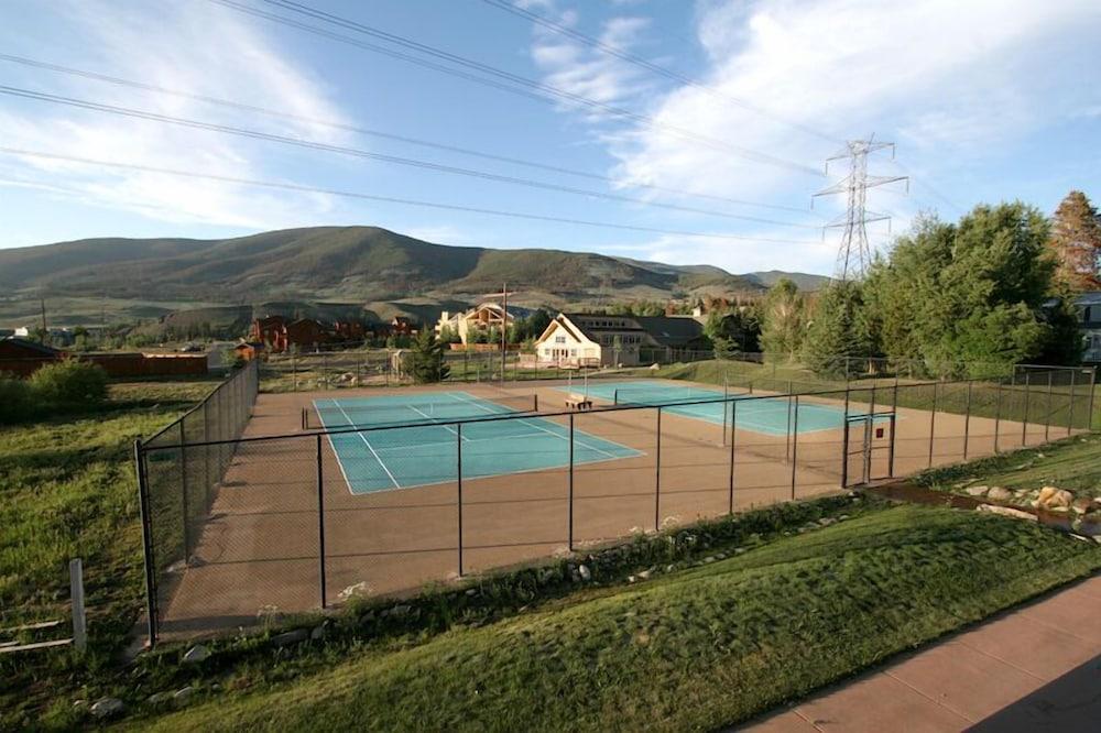 Swan Mountain Resort photo 48