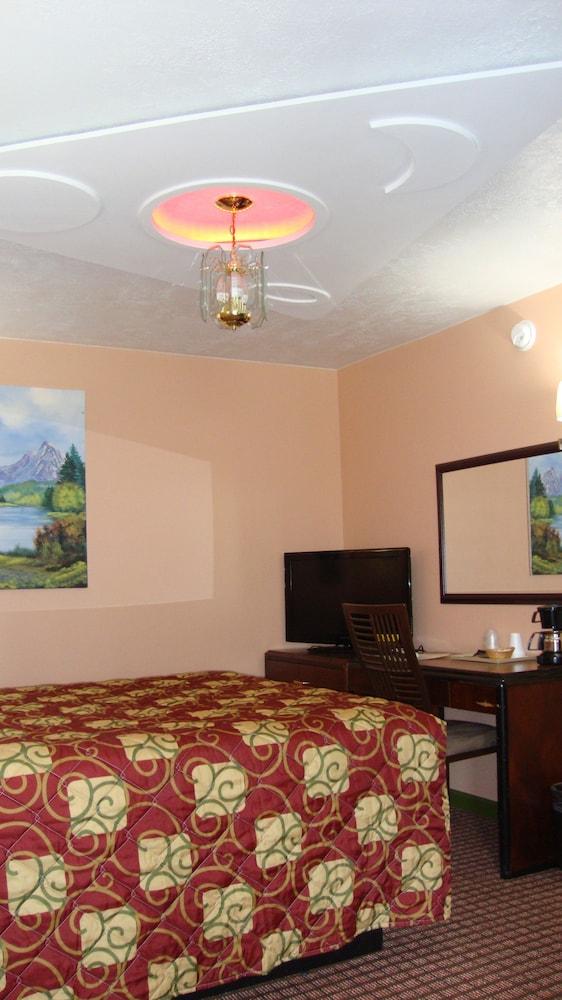 Pinconning Trail Inn Motel photo 13