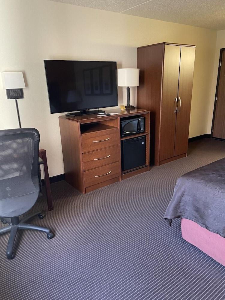 AmericInn by Wyndham Minocqua photo 45