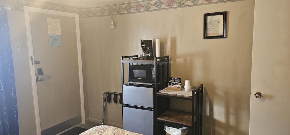 River Country Motor Lodge photo 6