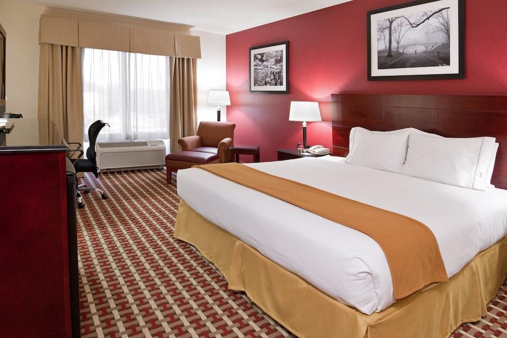 Holiday Inn Express Hotel & Suites Columbus Univ Area - Osu by IHG photo 3