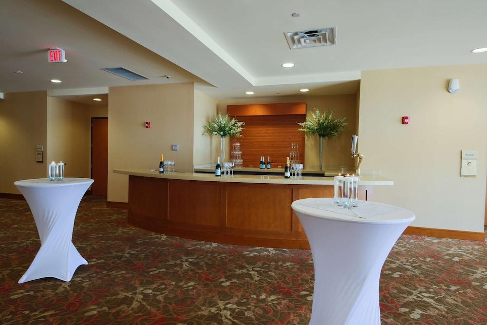 Hilton Garden Inn Cedar Falls photo 31