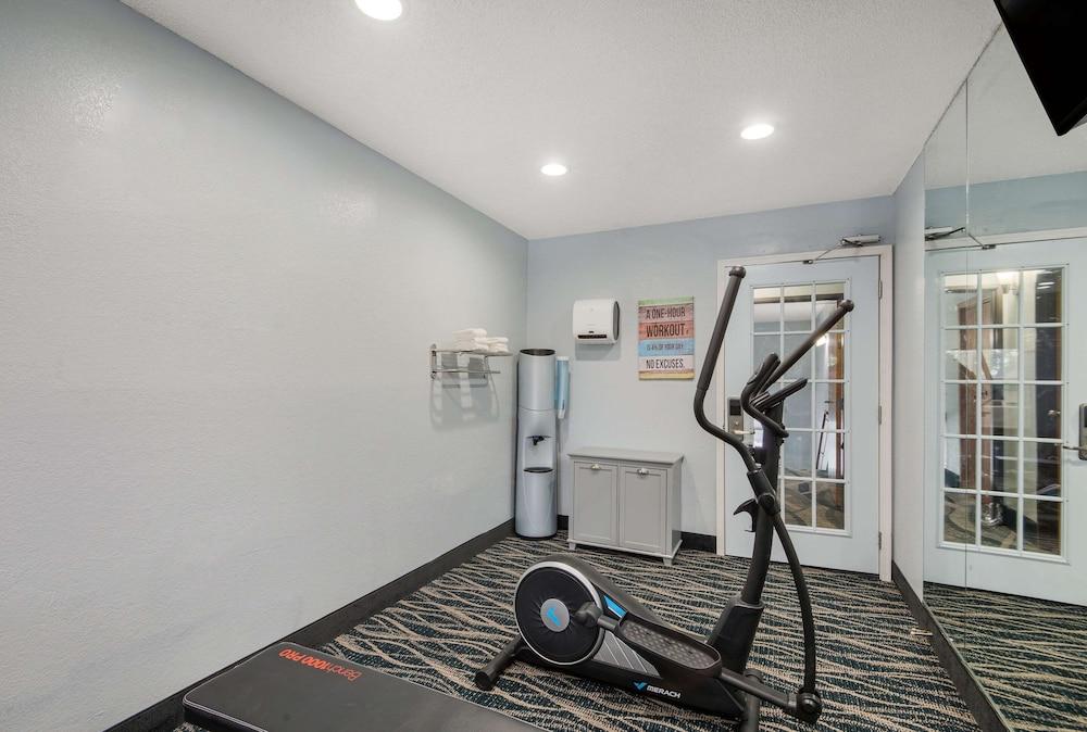 Quality Inn Oneida near Casino photo 35