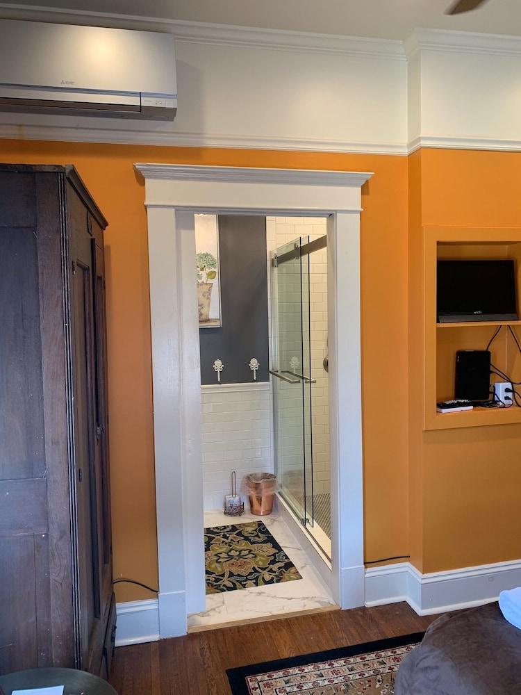 The Hygrade Inn photo 29