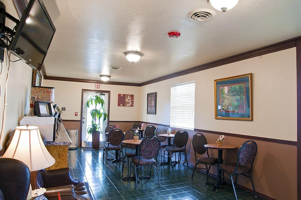 The Regency Inn photo 36