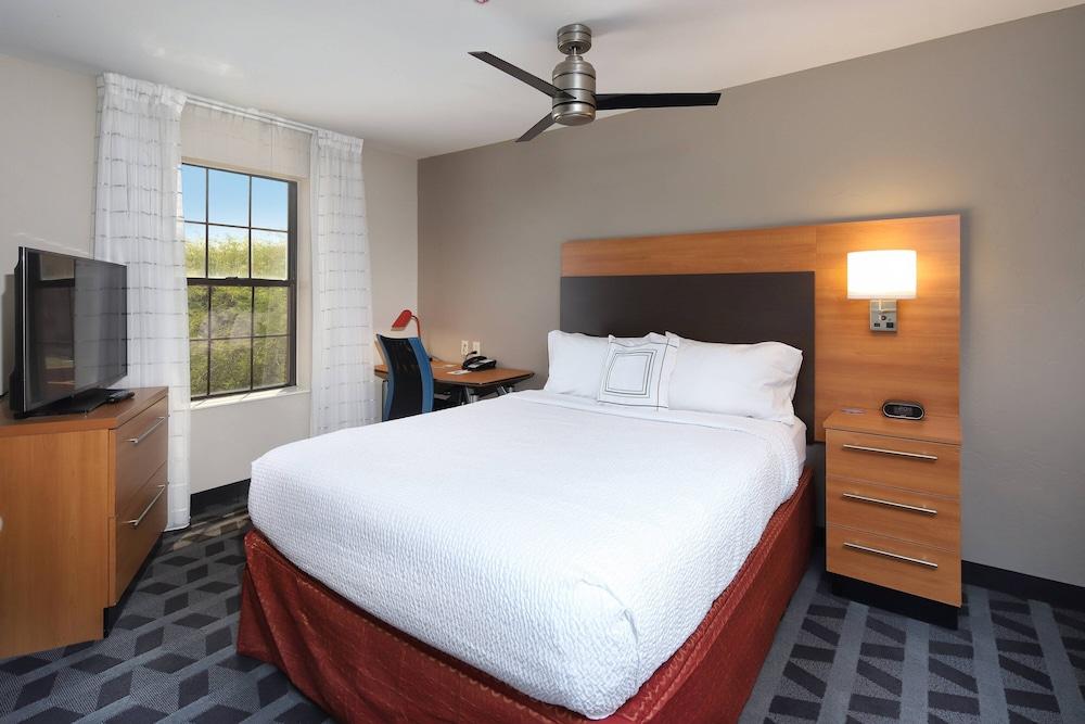 TownePlace Suites by Marriott Tucson photo 7