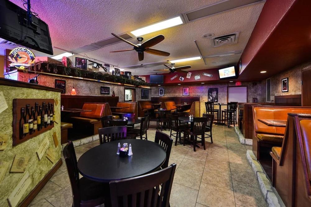 Budget Inn and Suites photo 7