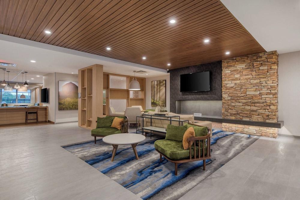 Fairfield Inn & Suites by Marriott Charlotte Belmont photo 2