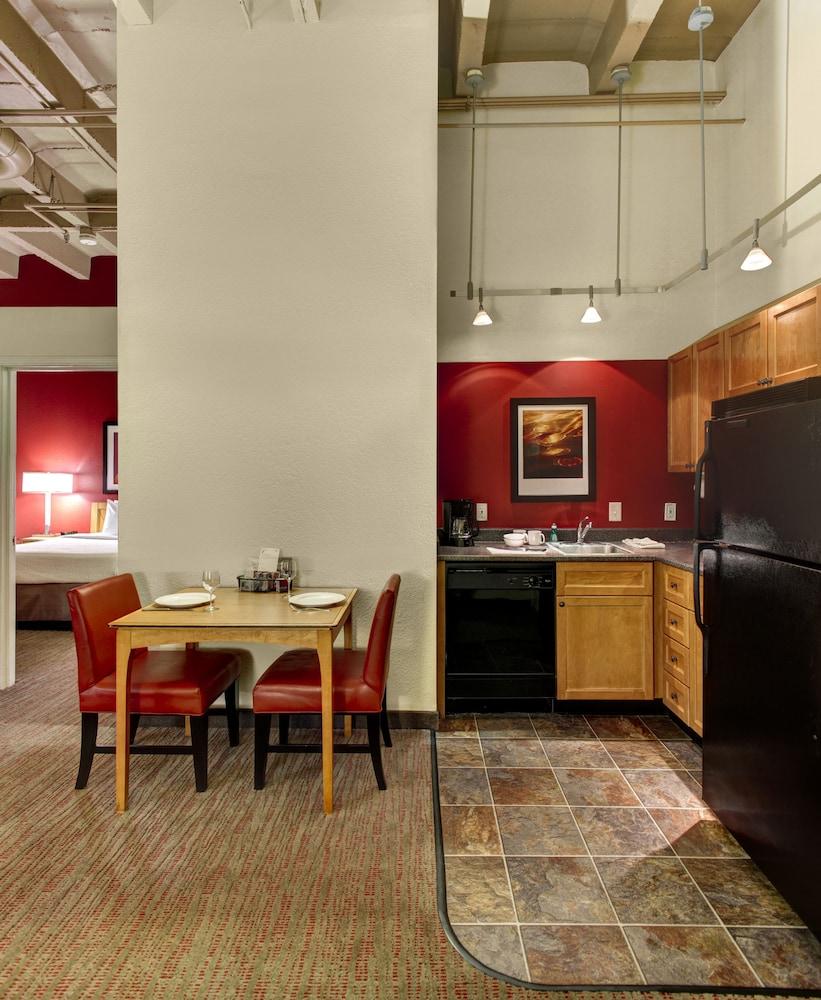 Residence Inn by Marriott Atlanta Midtown/Peachtree at 17th photo 13