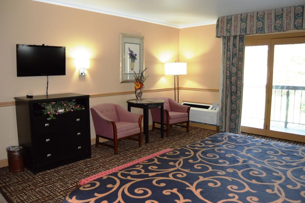 New World Inn photo 26