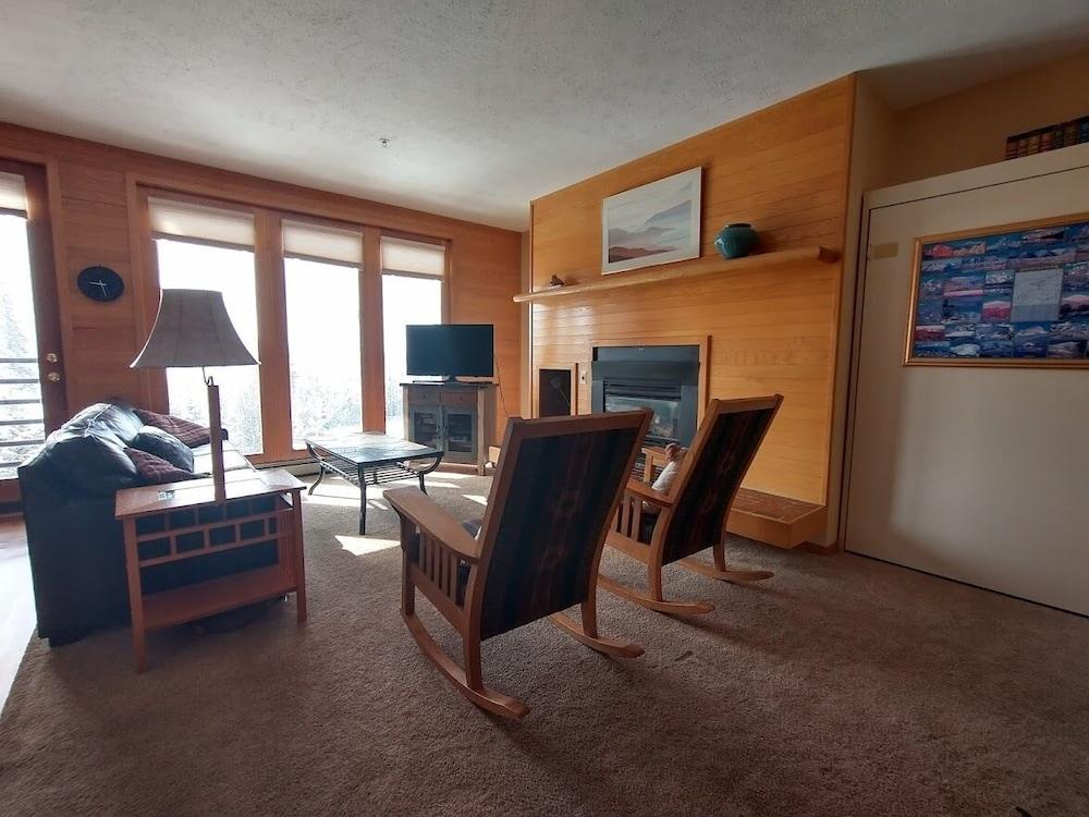 Swan Mountain Resort photo 65