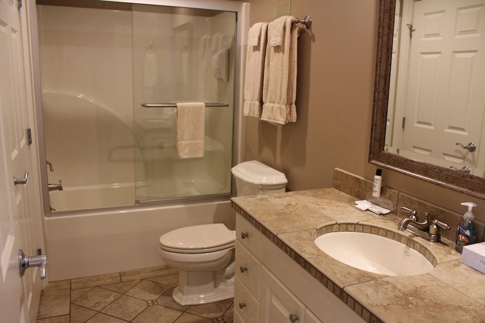 Riverwalk Place Resort & Spa photo 58