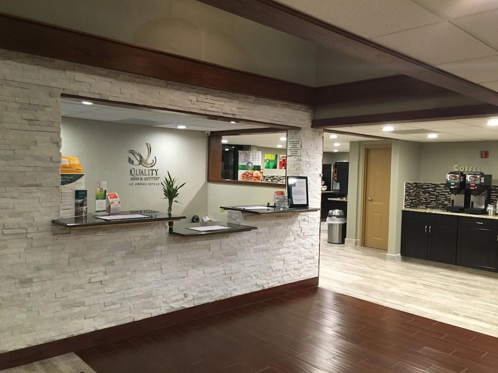 Quality Inn & Suites Winfield photo 3