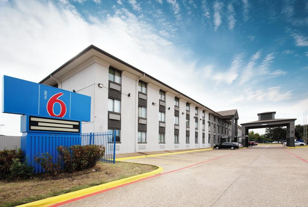 Motel 6 Dallas, TX - Fair Park photo 1