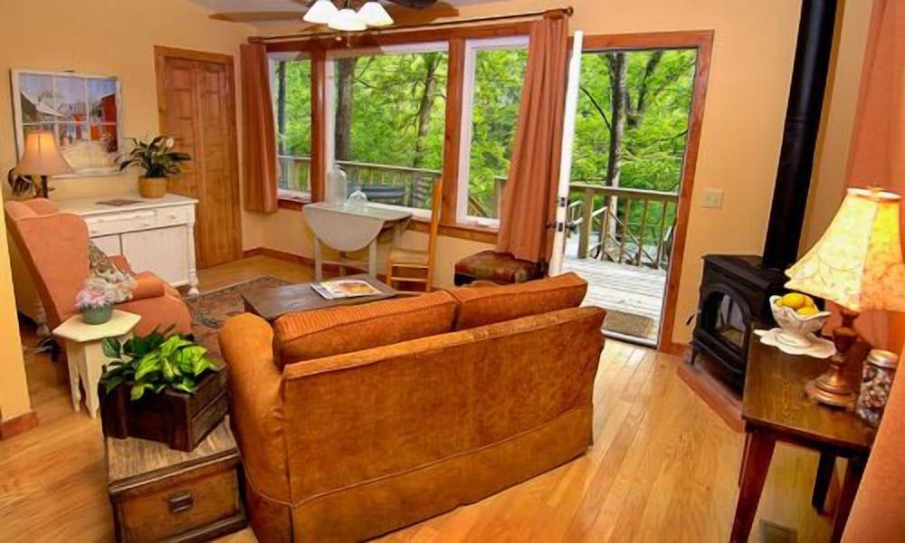 Lake Lucerne Resort & Ranch photo 2