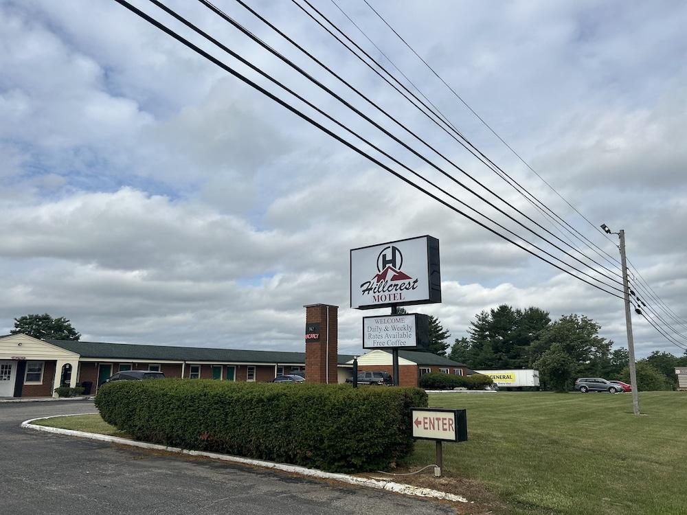 Hillcrest Motel By OYO Aurora IN Near Lawrenceburg photo 12
