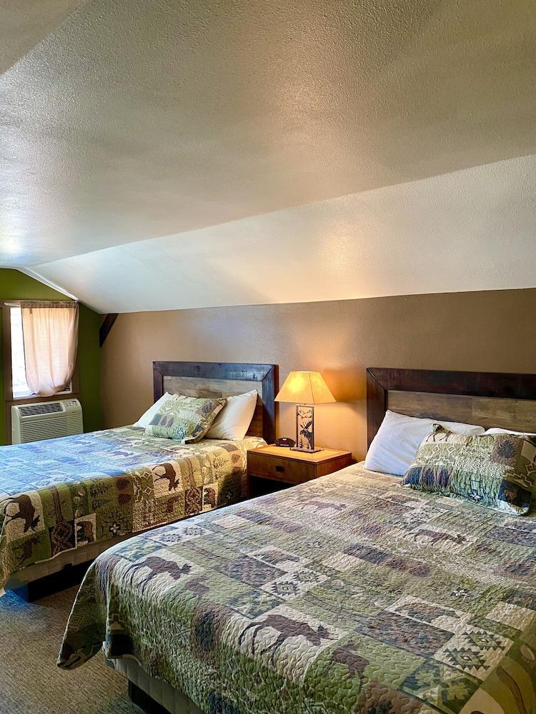 Moosehead Lodge & Cabins photo 14