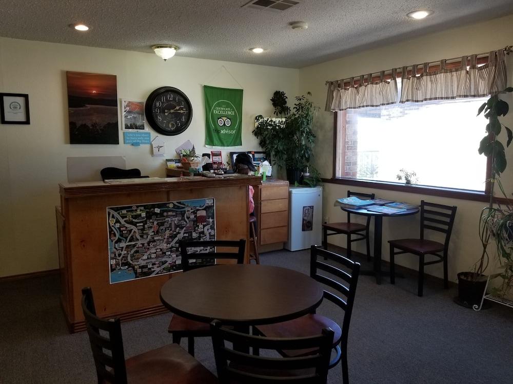 Pointe West Resort Motel photo 51