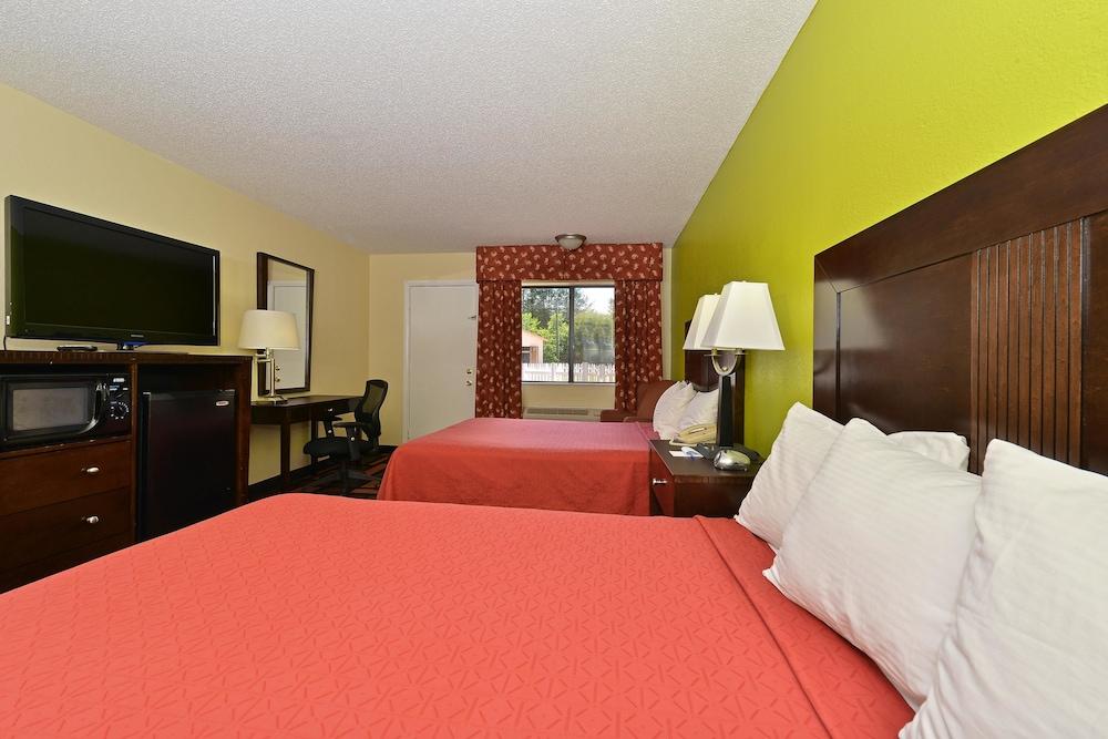 Americas Best Value Inn Canton, NC photo 6