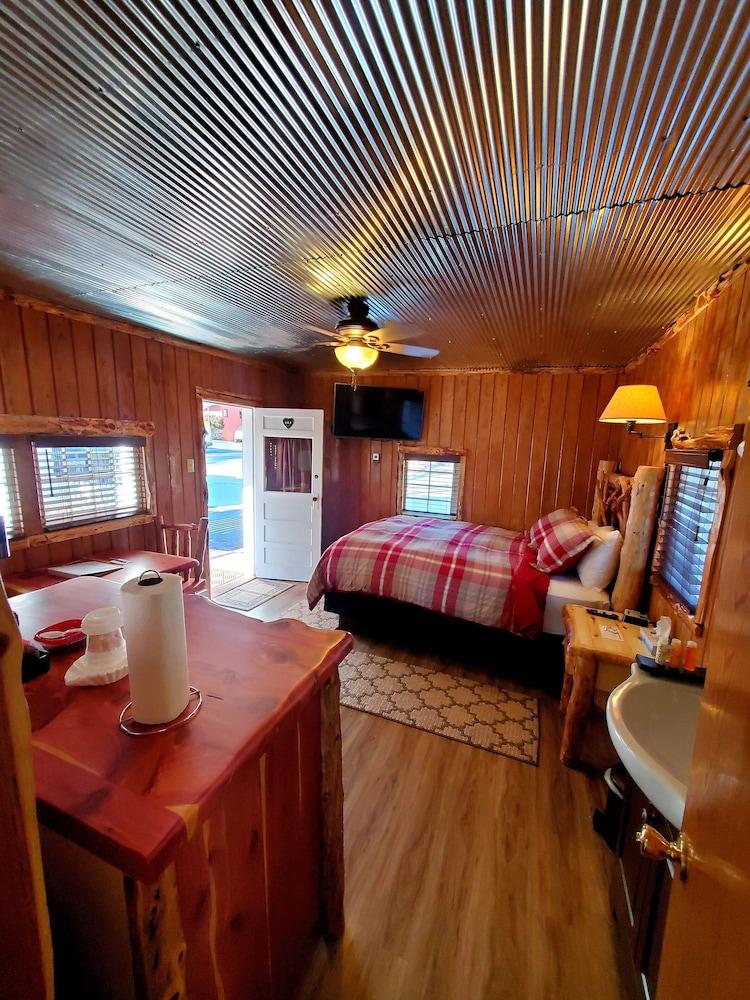 Log Cabin Inn photo 16