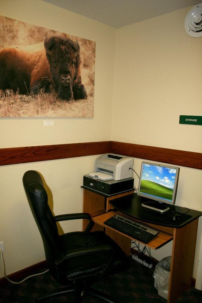 Yellowstone Lodge photo 20