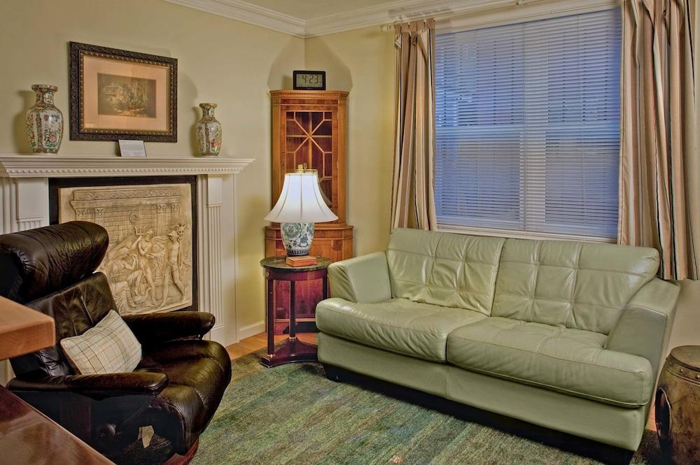 The Galloway House Inn photo 12