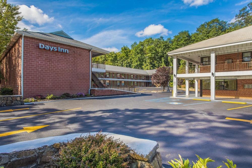 Days Inn by Wyndham Elmsford / White Plains — hotel in Elmsford