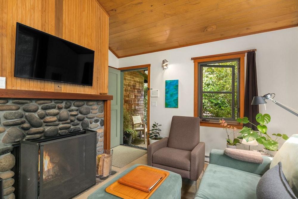 Coast Cabins photo 31